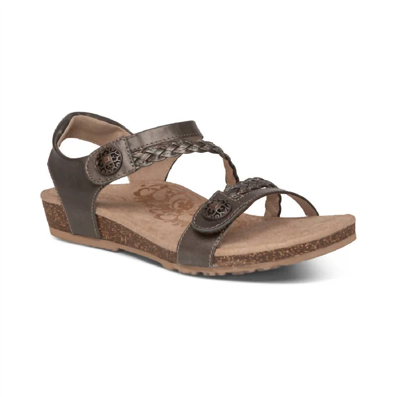 Weekend Bargains to Love Women Jillian Sandal In Bronze