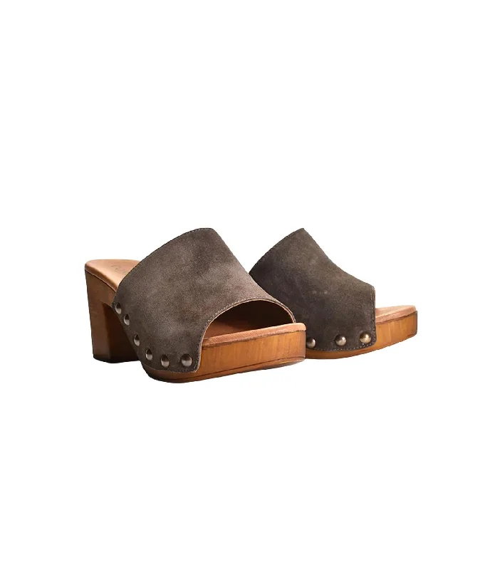 Can't Resist Women's Whitley Sandal In Cacao